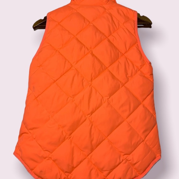 NWT J. Crew Quilted Puffer Vest - Picture 7 of 9